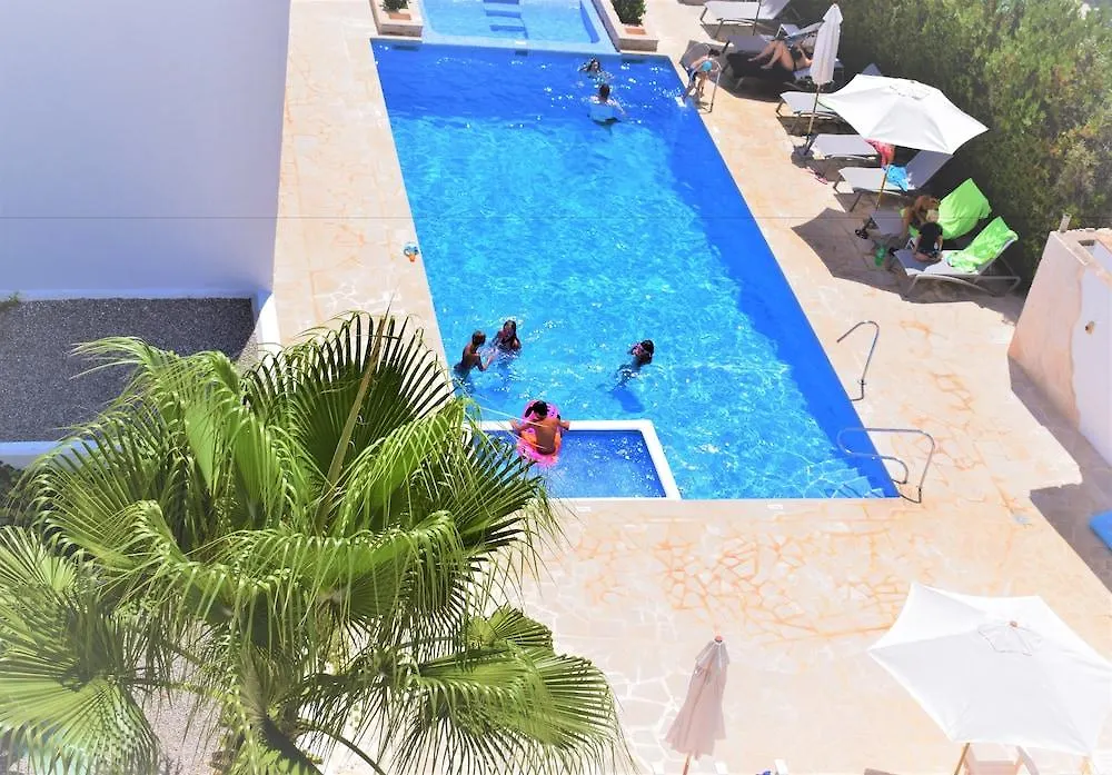 קניאמל Apartamentos Sureda