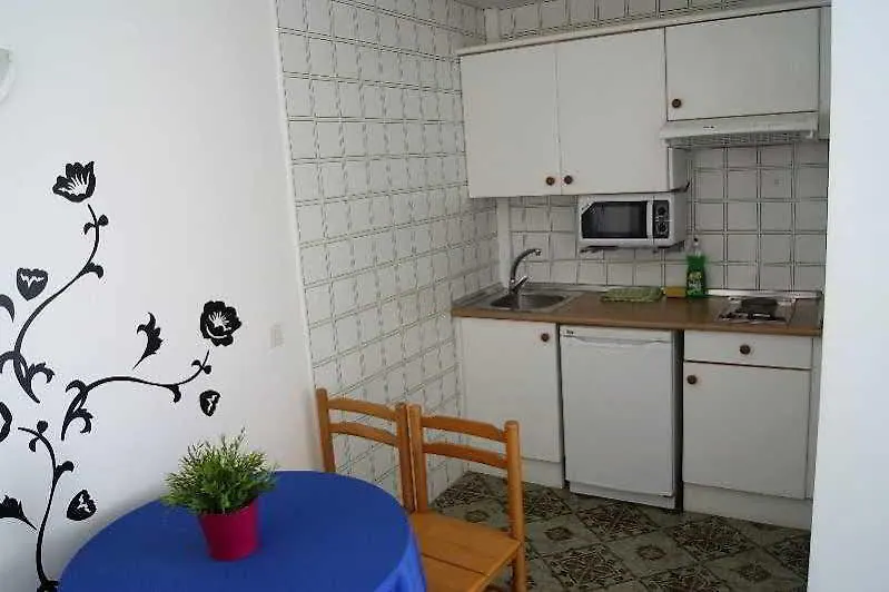 קניאמל Apartamentos Sureda דירה